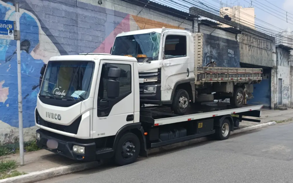 Guincho de caminhão - Guincho Passa Quatro - Guincho de máquinas