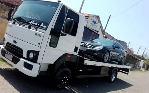 Guincho de Mercedez - Guincho em Cruzeiro - Adauri Guincho de carro